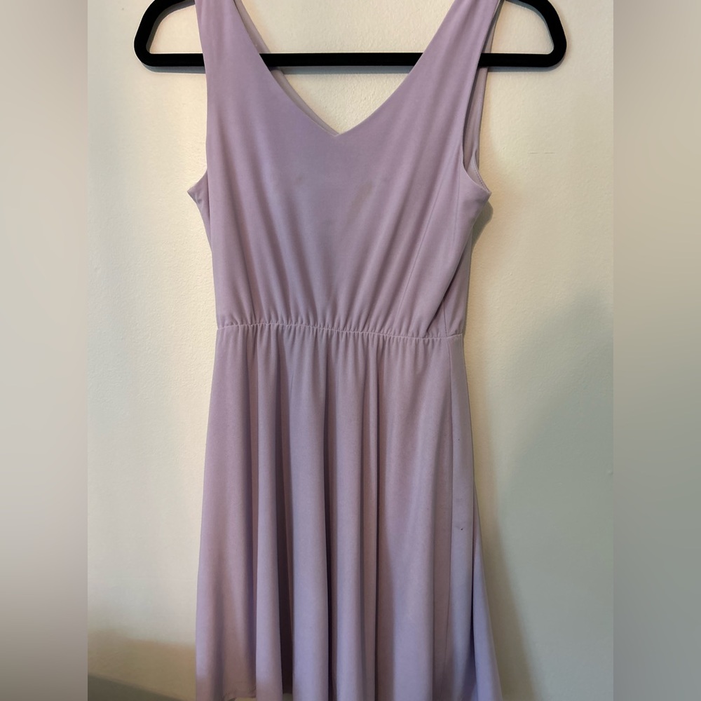 Purple dress. Very cute with a v cut neck. Comfortable